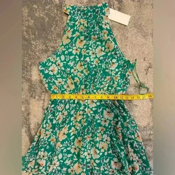 Women’s NWT Green Sienna Sky Dress - Picture 6 of 7